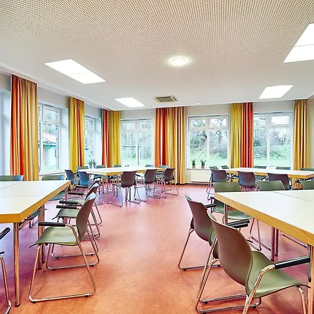 Jugendherberge Jever Hostel *